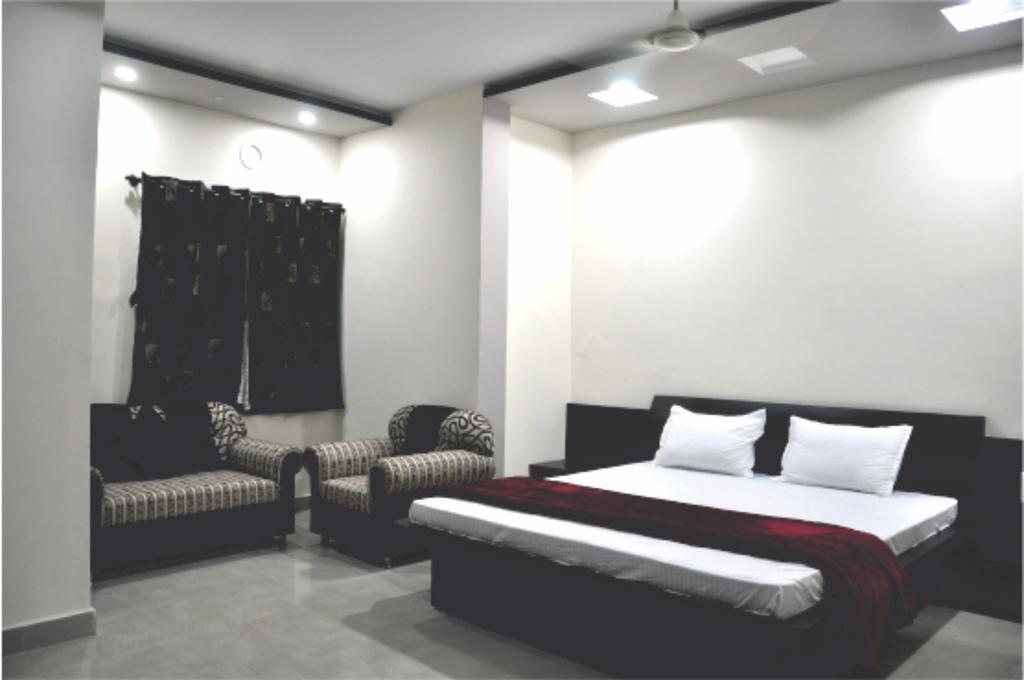Hotel Rudraksh Virani Exteriér fotografie
